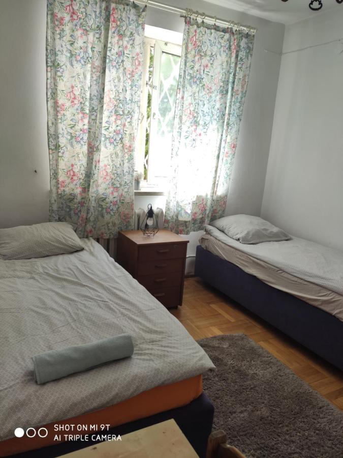 Popularna Guest Home Warschau Buitenkant foto